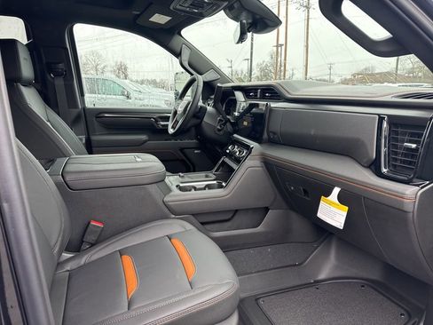 New 2026 GMC Sierra 2500 AT4 w/ AT4 Premium Plus Package image 10