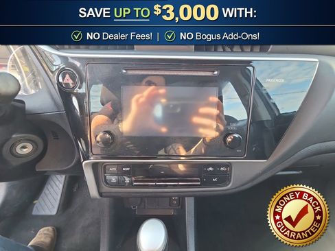 Used 2017 Toyota Corolla LE image 26