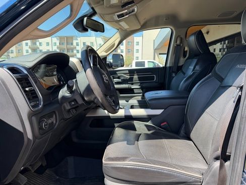 Used 2019 RAM 2500 Laramie AWD/4WD image 4