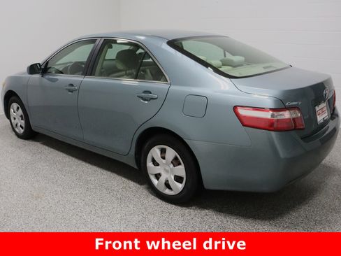 Used 2007 Toyota Camry LE image 9