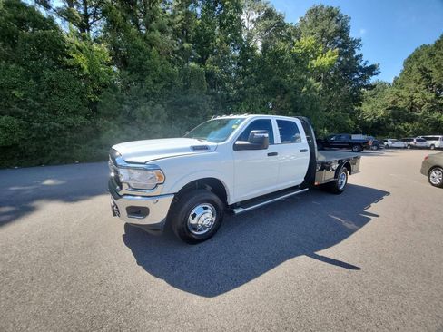 Used 2024 RAM 3500 Tradesman w/ Chrome Appearance Group image 1