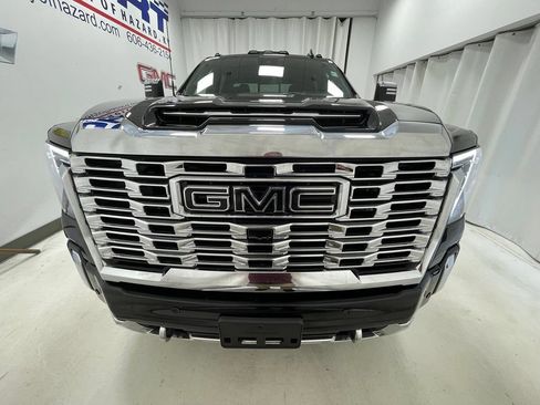 Used 2026 GMC Sierra 2500 Denali w/ Denali Reserve Package AWD/4WD image 2