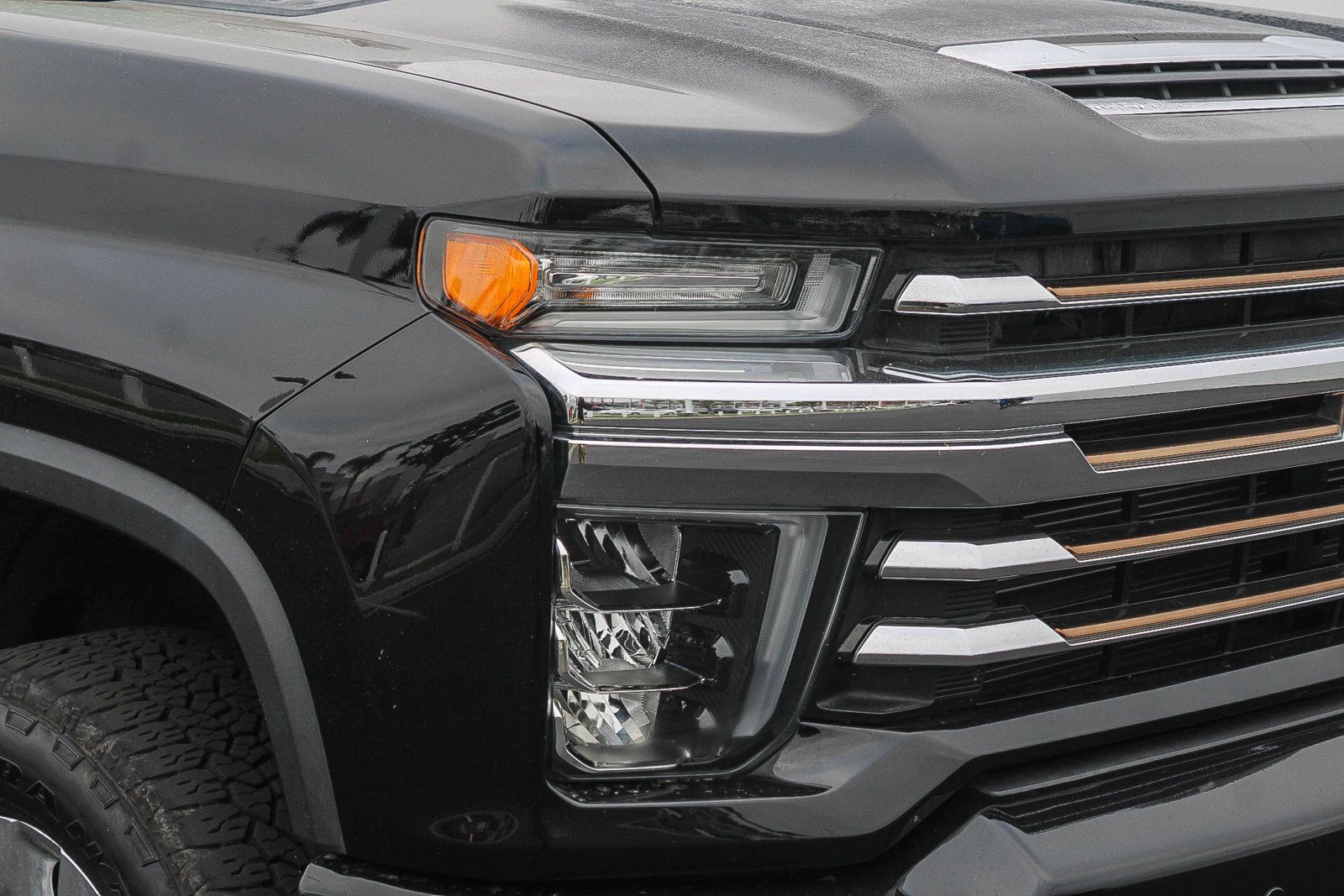 Used 2023 Chevrolet Silverado 2500 High Country w/ LPO, Hitch Package AWD/4WD image 10