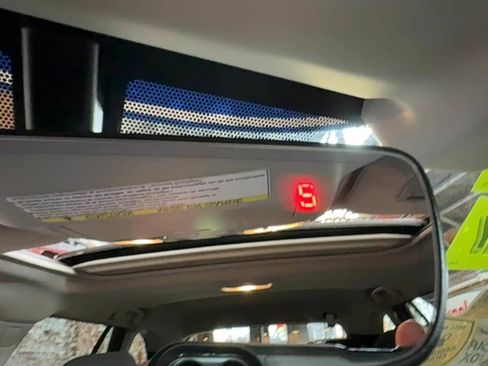 Used 2017 Subaru Outback 2.5i Premium image 56