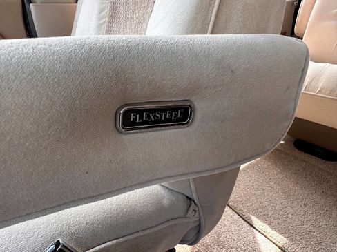 Used 1994 Ford E-150 and Econoline 150 RWD image 18