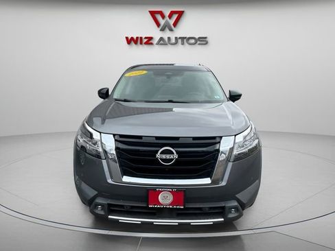 Used 2022 Nissan Pathfinder Platinum w/ Cargo Package image 2