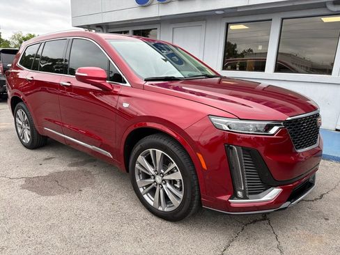 Used 2025 Cadillac XT6 Premium Luxury w/ Technology Package AWD/4WD image 1