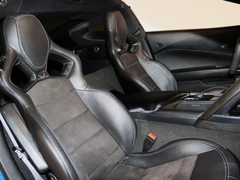 Used 2016 Chevrolet Corvette Stingray Coupe w/ Carbon Flash Badge Package image 57