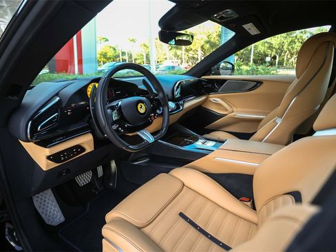 Certified 2024 Ferrari Purosangue Base image 35