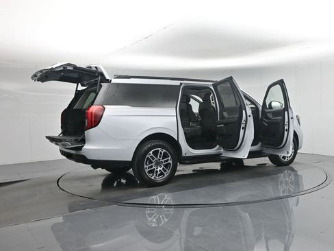 Used 2025 Ford Expedition Max Active image 6