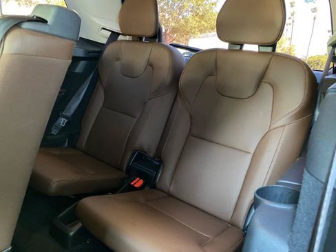 Used 2019 Volvo XC90 T5 Momentum AWD/4WD image 41