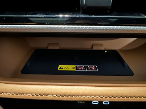 New 2025 Toyota Highlander Platinum image 26