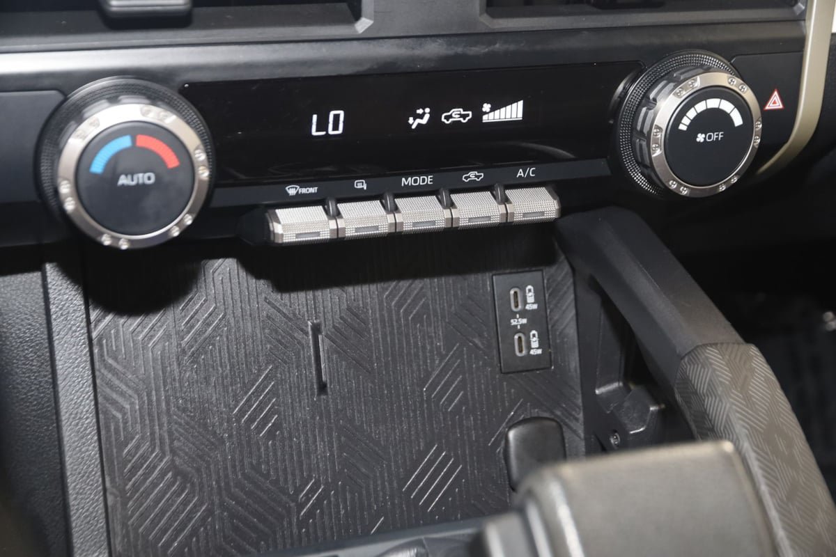 Used 2024 Toyota Tacoma TRD Off-Road AWD/4WD image 24
