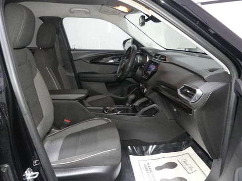 Used 2021 Chevrolet TrailBlazer LT w/ Convenience Package image 22