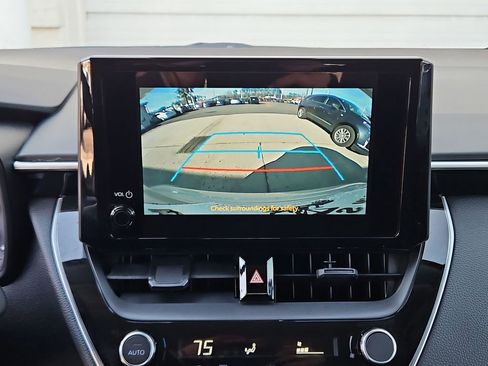 Used 2024 Toyota Corolla LE image 17