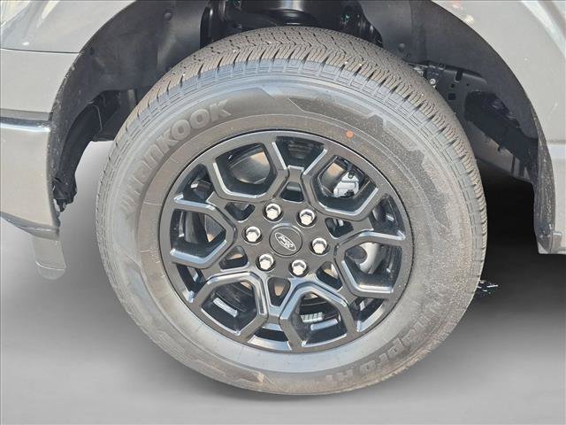Used 2024 Ford F150 XLT w/ XLT Black Appearance Package RWD image 22