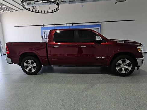 Used 2021 RAM 1500 Laramie AWD/4WD image 9