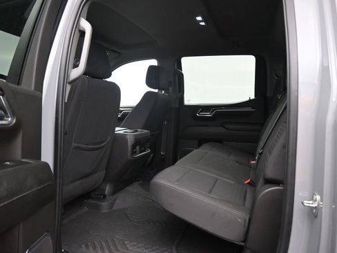 Used 2024 Chevrolet Silverado 1500 LT Trail Boss w/ Convenience Package II AWD/4WD image 27