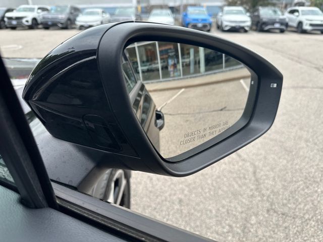 Certified 2025 Volkswagen Tiguan SE AWD/4WD image 38