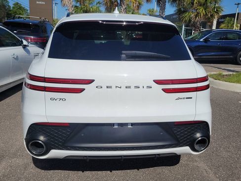 Used 2025 Genesis GV70 3.5T Sport w/ Sport Advanced Package AWD/4WD image 10