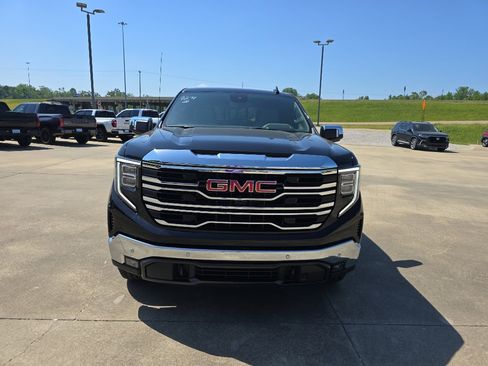 New 2026 GMC Sierra 1500 SLT w/ SLT Premium Package image 2