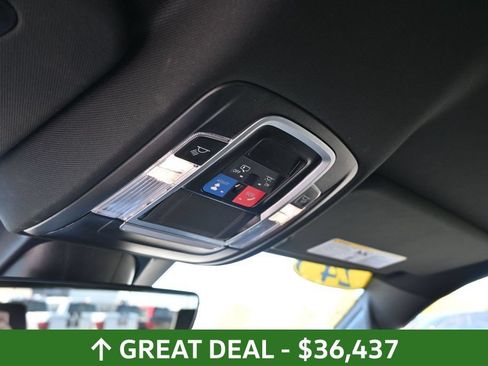 Used 2024 RAM 1500 Laramie AWD/4WD image 35