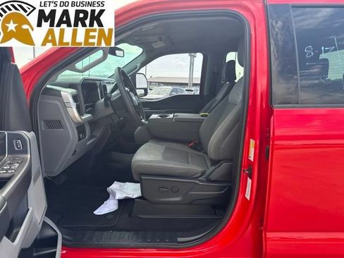 Used 2025 Ford F250 XLT w/ Black Appearance Package AWD/4WD image 5