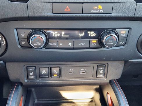 Used 2022 Nissan Frontier PRO-4X image 13