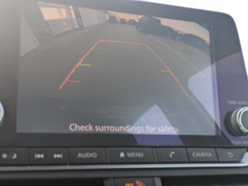 Used 2024 Nissan Altima 2.5 SV image 18