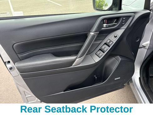 Used 2017 Subaru Forester 2.5i Touring AWD/4WD image 12