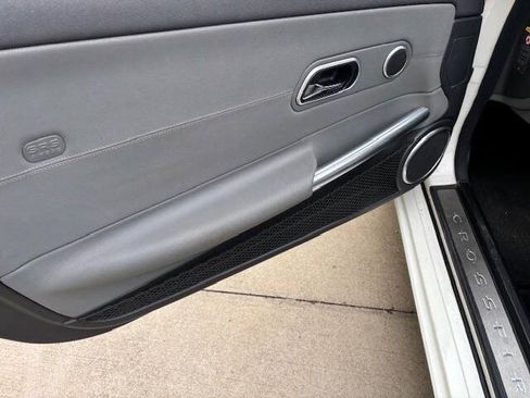 Used 2005 Chrysler Crossfire Limited RWD image 13