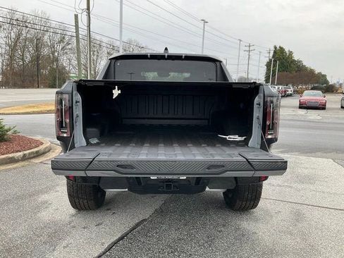 New 2025 GMC Hummer EV 2X image 17