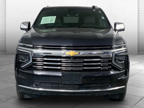 Used 2025 Chevrolet Tahoe Premier AWD/4WD image 2