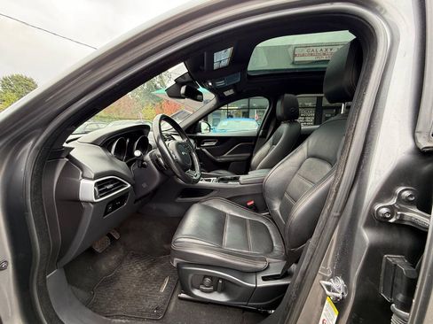 Used 2017 Jaguar F-PACE Prestige AWD/4WD image 17