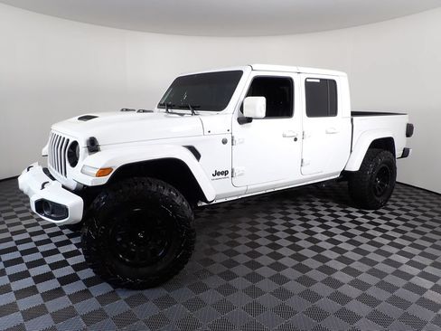 Used 2023 Jeep Gladiator Overland AWD/4WD image 9
