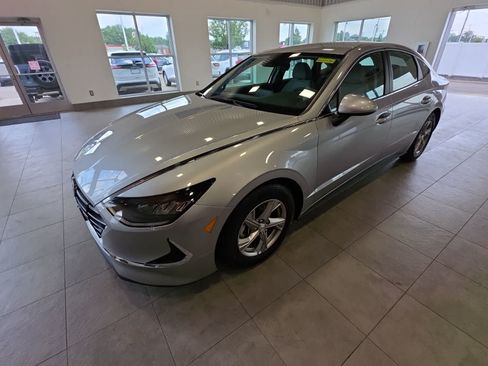 Used 2022 Hyundai Sonata SE FWD image 1