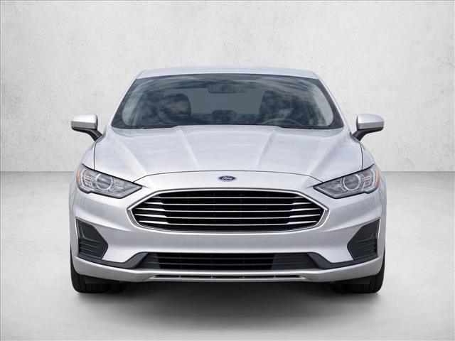 Used 2019 Ford Fusion SE FWD image 2