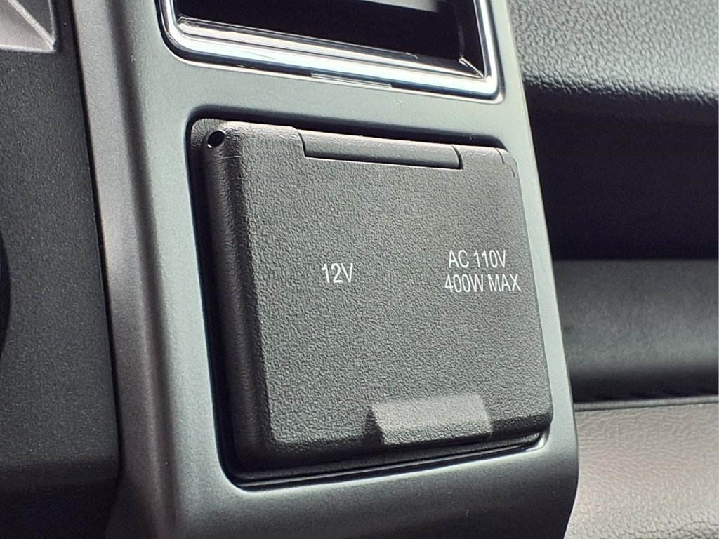 Used 2020 Ford F150 XLT w/ Equipment Group 302A Luxury AWD/4WD image 22