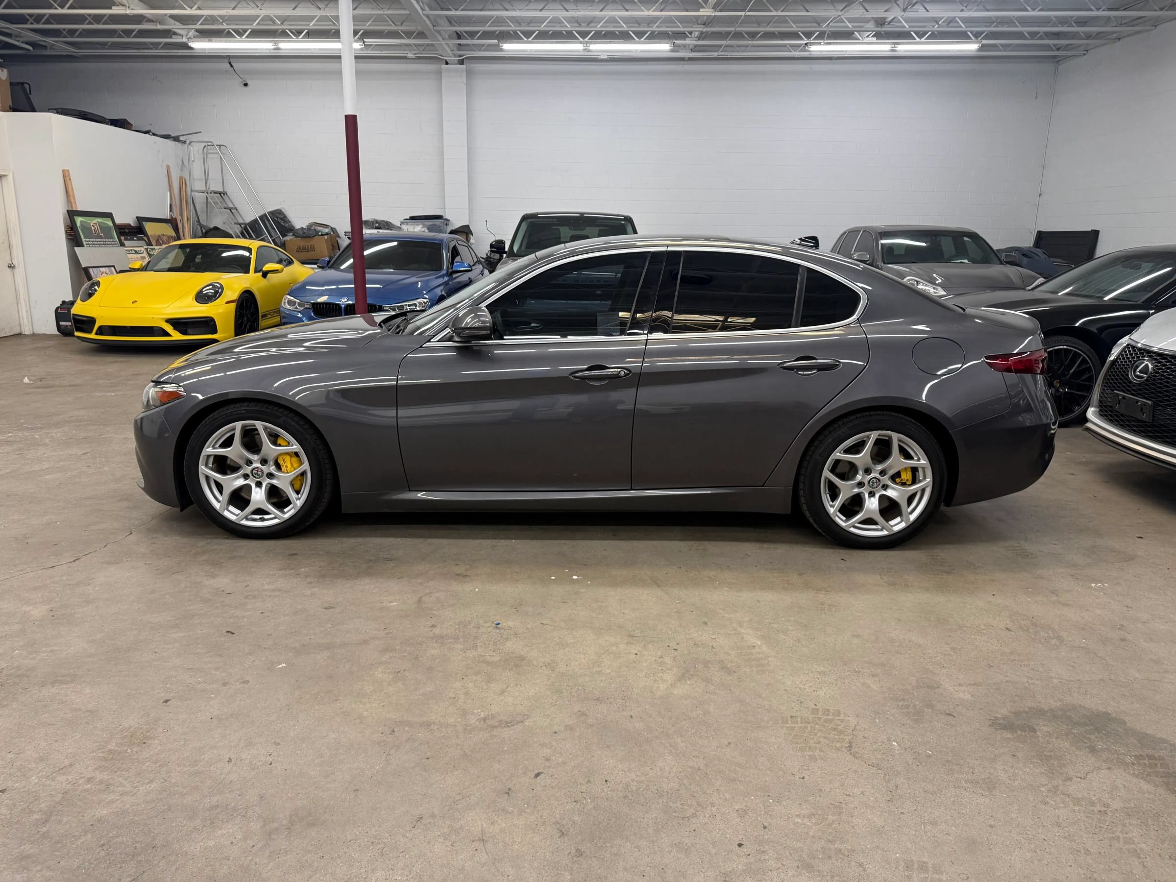 Used 2018 Alfa Romeo Giulia Ti w/ TI Performance Package RWD image 2