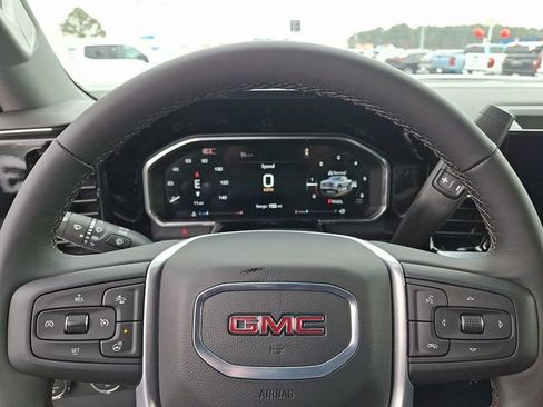 New 2026 GMC Sierra 1500 Elevation image 15