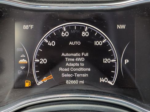 Used 2020 Jeep Grand Cherokee Limited AWD/4WD image 30