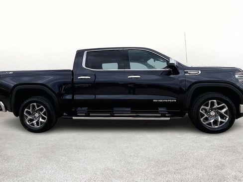 New 2026 GMC Sierra 1500 SLT image 8