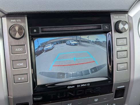 Used 2017 Toyota Tundra SR5 w/ SR5 Upgrade Package AWD/4WD image 6