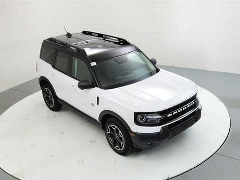 New 2025 Ford Bronco Sport Outer Banks w/ Outer Banks Tech Package+ image 15