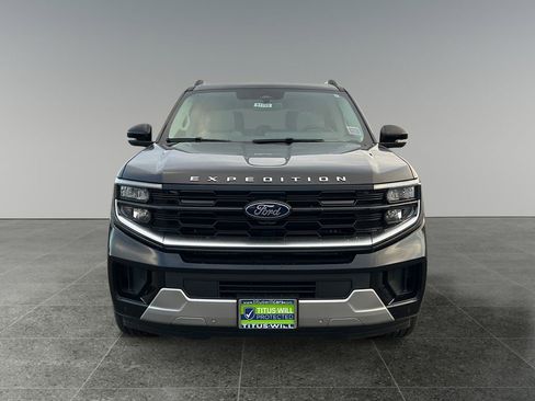 New 2025 Ford Expedition Max Platinum w/ Platinum Ultimate Package image 2