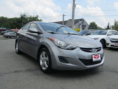 Used 2013 Hyundai Elantra GLS FWD image 1