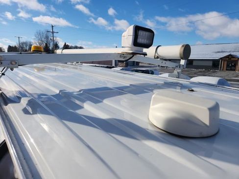 Used 2014 Chevrolet Express 2500 image 16