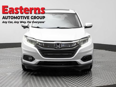 Used 2019 Honda HR-V EX image 2