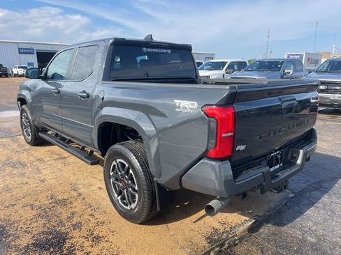 Used 2024 Toyota Tacoma TRD Sport RWD image 6
