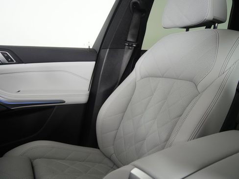 Certified 2023 BMW X5 xDrive45e w/ Executive Package image 28